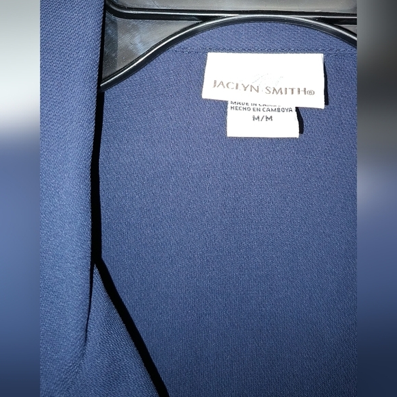 Jaclyn Smith navy blue button down shirt size medium with shoulderpads - Picture 5 of 7